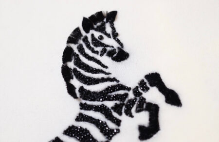 シマウマの刺繍